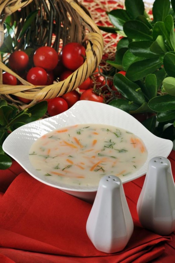 Etli Havuçlu Çorba Nasıl yapılır? Etli Havuçlu Kış Çorbası Tarifi